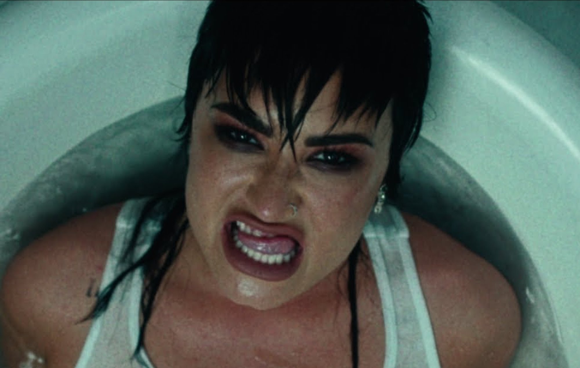 Demi Lovato revient avec un nouveau single "Skin Of My Teeth". - Aspro