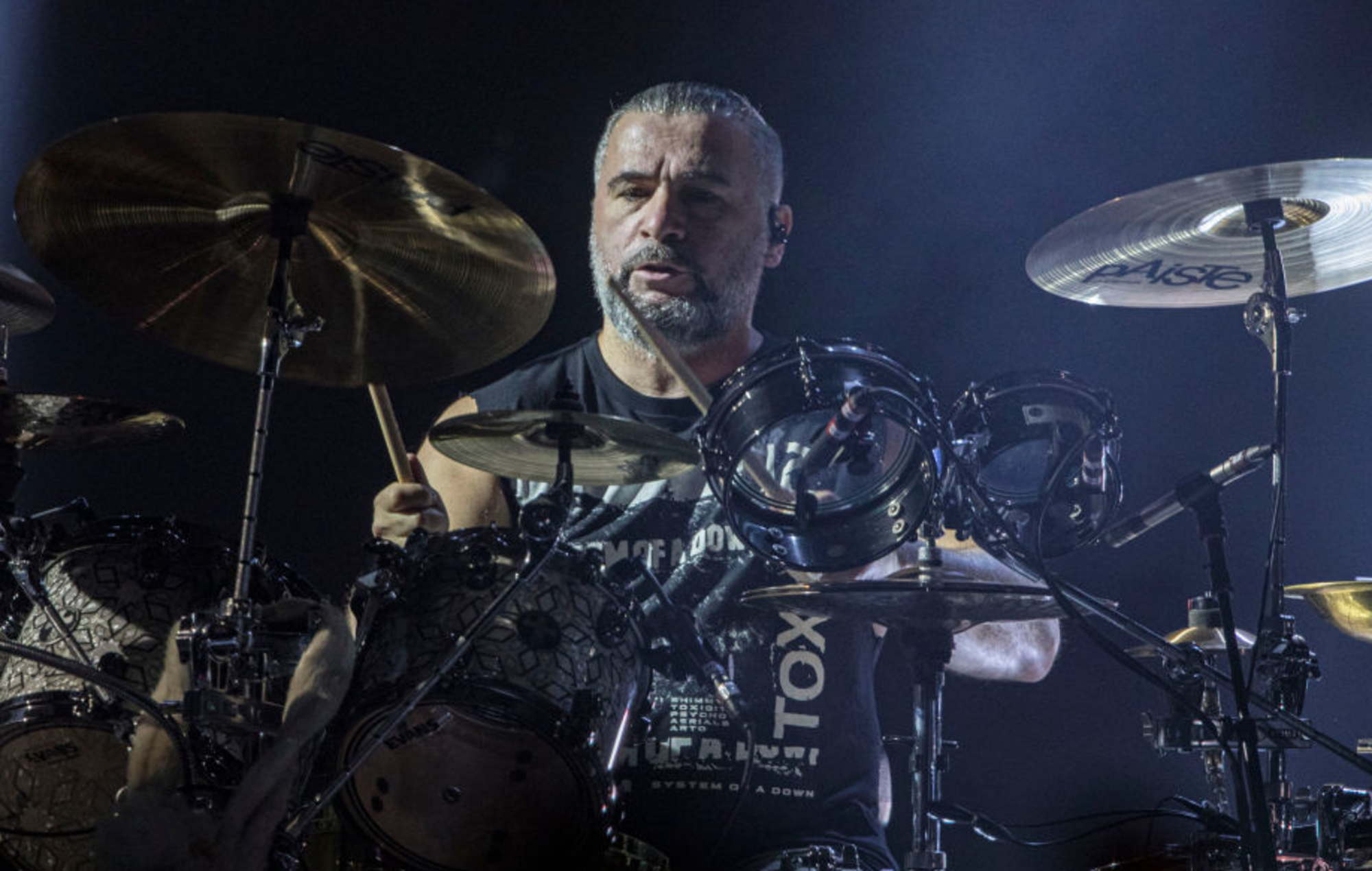 John Dolmayan dit que c'est "une insulte" System Of A Down ne fait pas